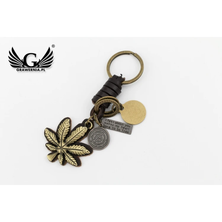 Vintage Leaf Keychain - with Your Engraving - BP109