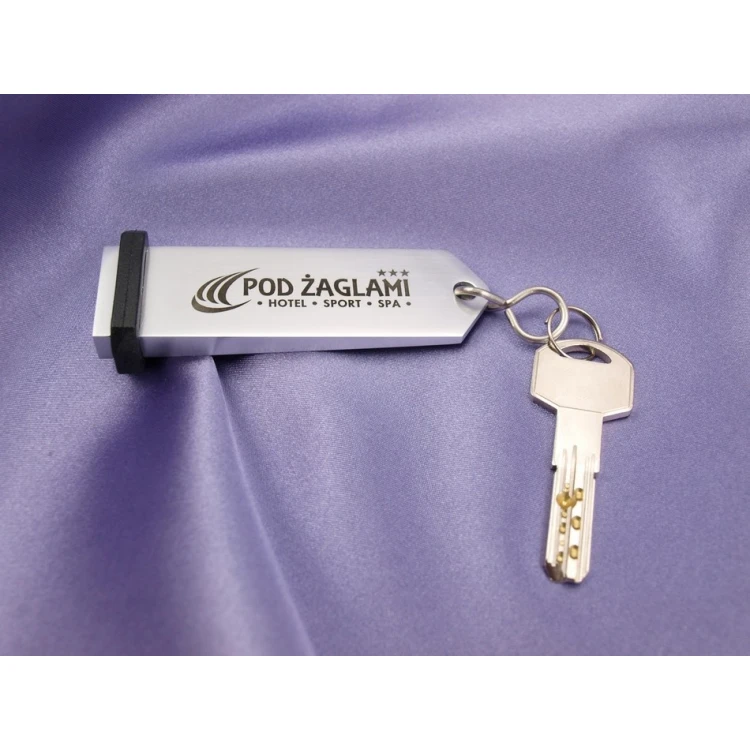 Silver Hotel Keychain - SENATOR