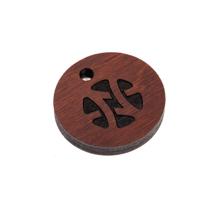 Gregor 4 Wooden Keychain - Light Walnut Color - Dimensions 40x40mm - BD068