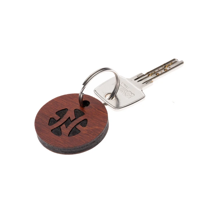 Gregor 4 Wooden Keychain - Light Walnut Color - Dimensions 40x40mm - BD068