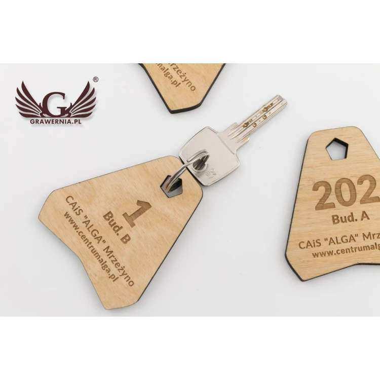 Ollobrel 2 Wooden Keychain - Natural Color - Size 69x65mm - BD083