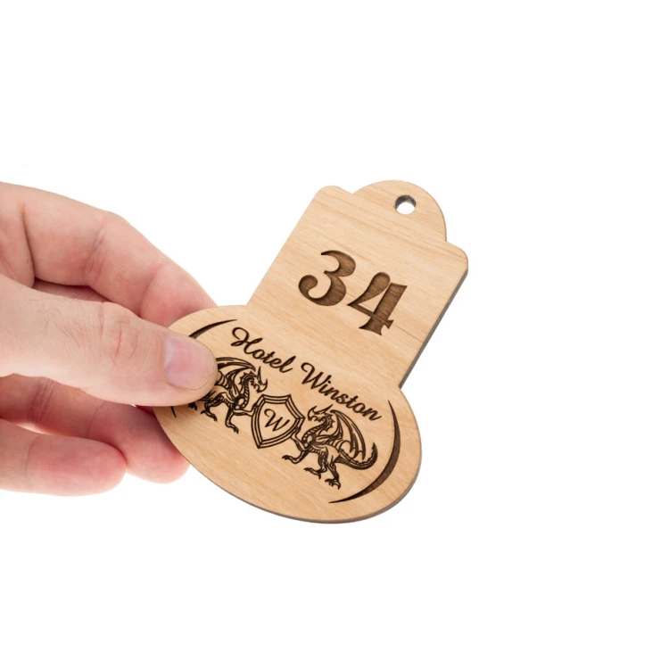Retro 7 Wooden Keychain - Alder Wood - Dimensions 95x75mm - BD090