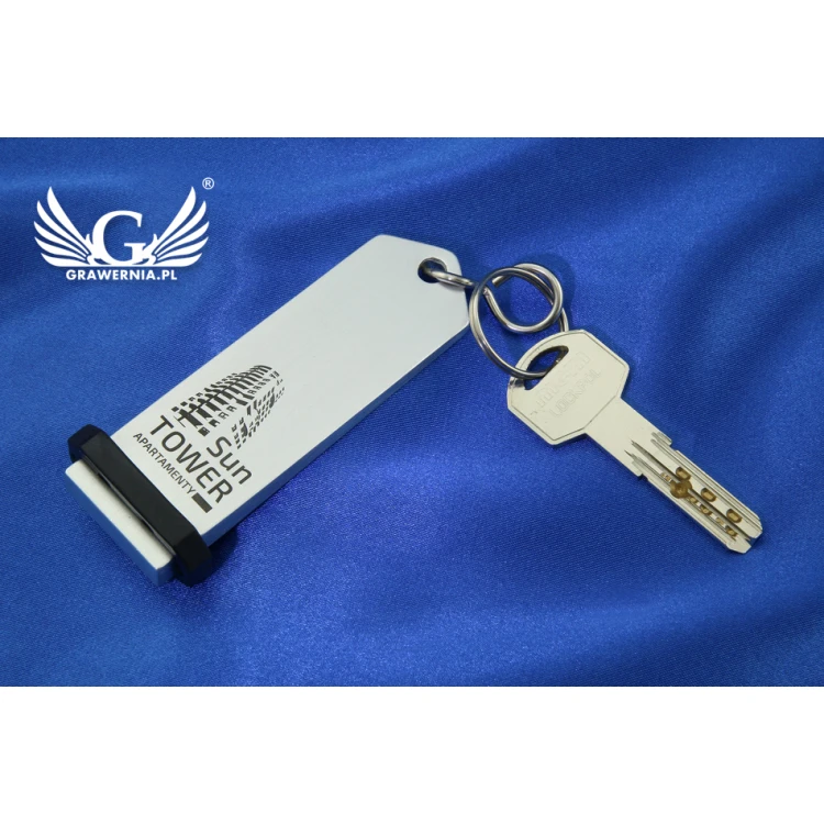 Silver Hotel Keychain - SENATOR