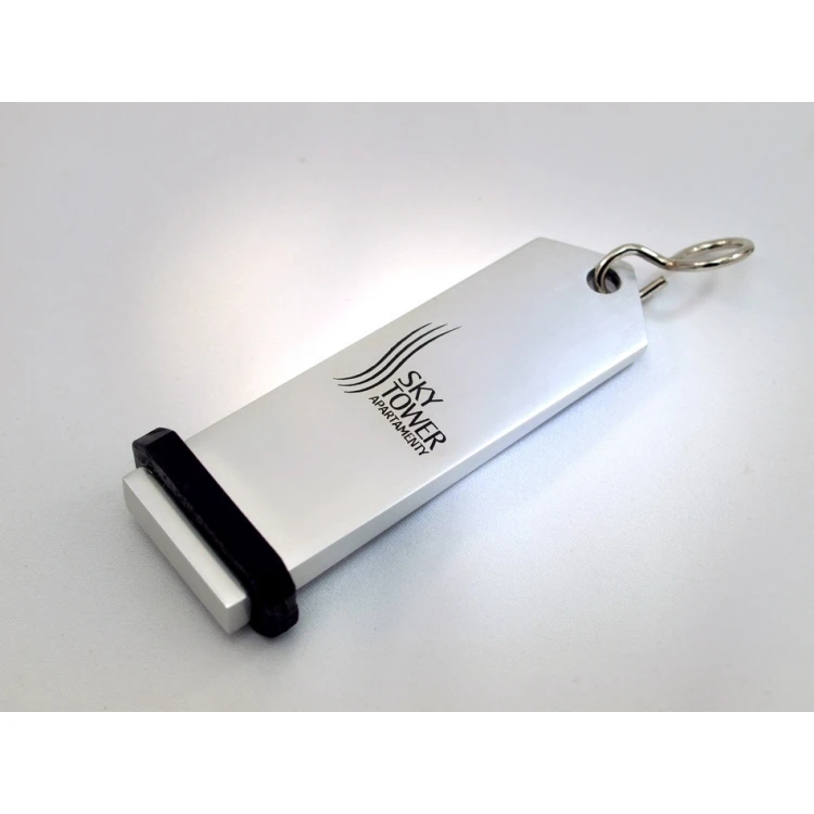Silver Hotel Keychain - SENATOR
