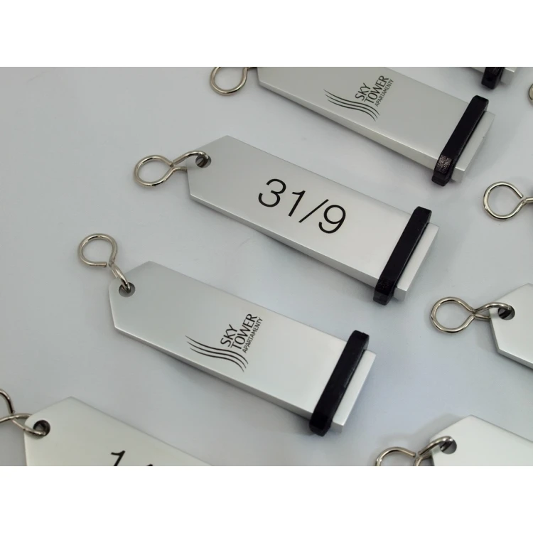 Silver Hotel Keychain - SENATOR