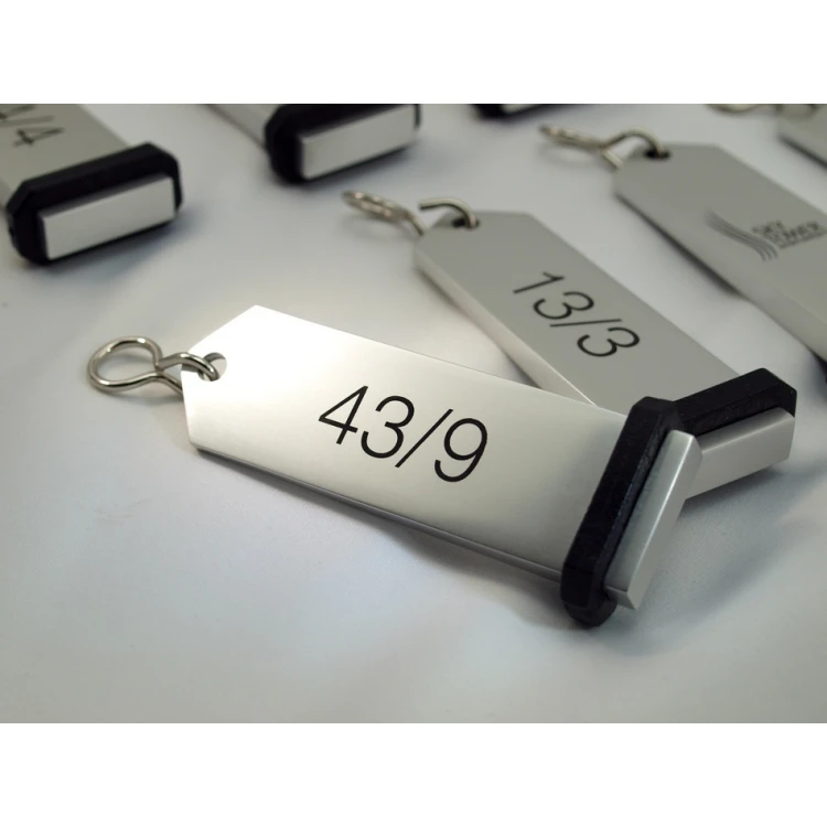 Silver Hotel Keychain - SENATOR