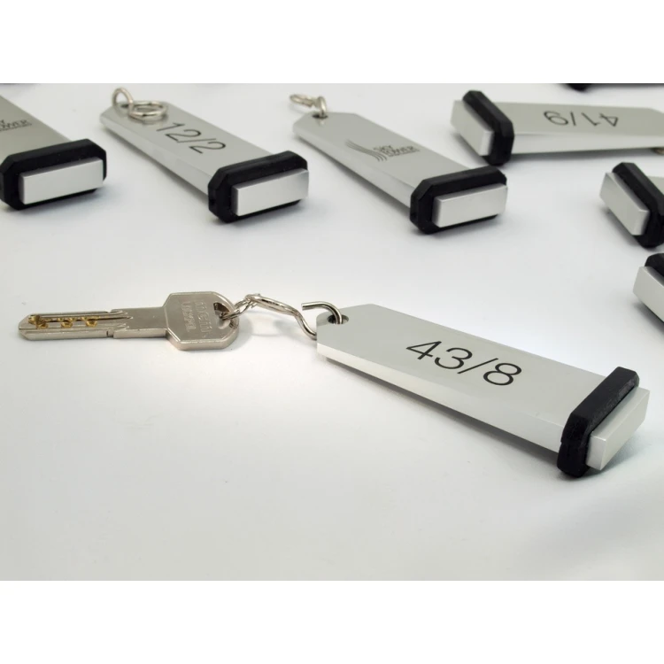 Silver Hotel Keychain - SENATOR
