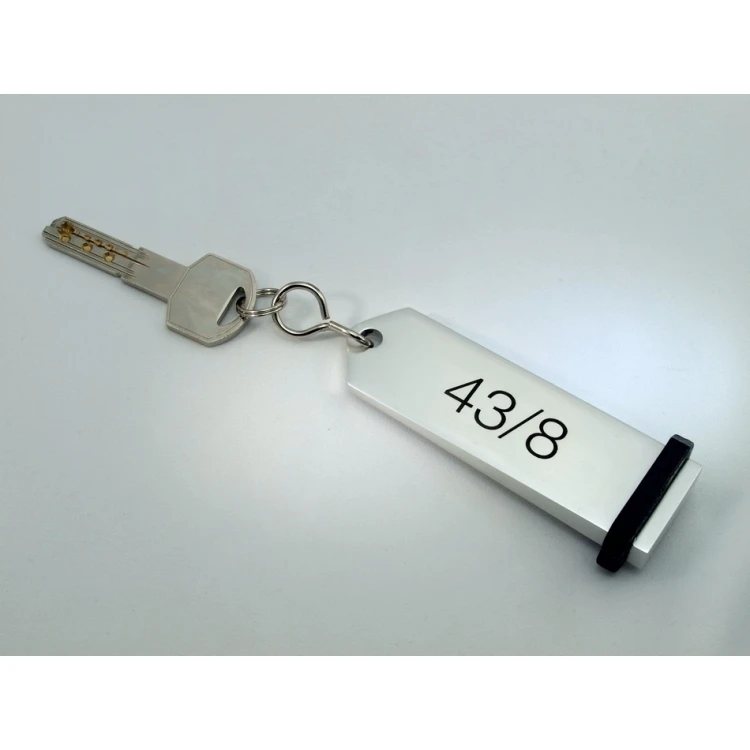 Silver Hotel Keychain - SENATOR