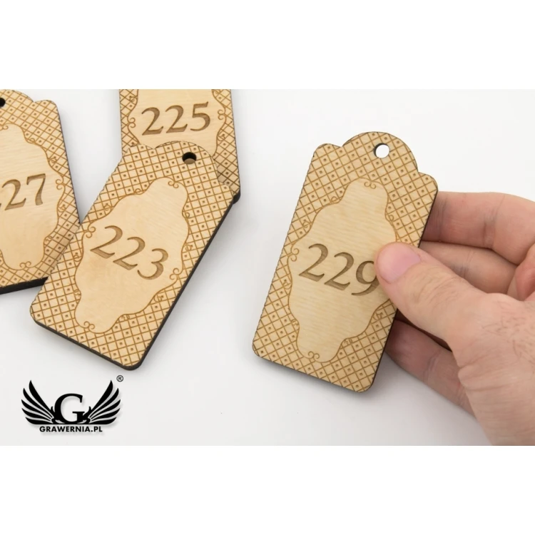 Wooden Hotel Keychain - Natural Color - VINTAGE
