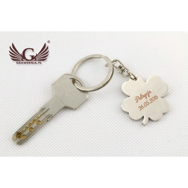 CLOVER KEYCHAIN gloss with your engraving - BP6
