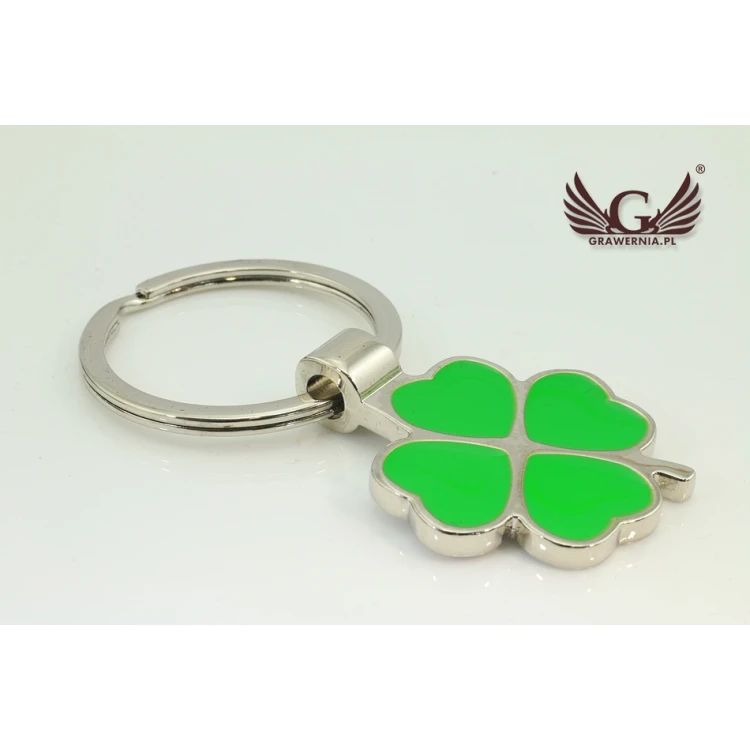 GREEN CLOVER KEYCHAIN with your engraving - BP1