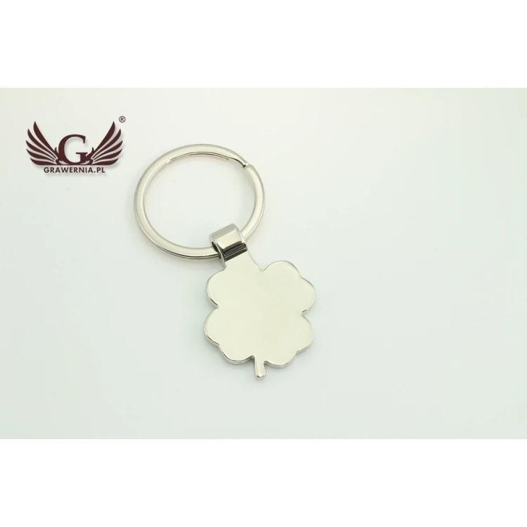 GREEN CLOVER KEYCHAIN with your engraving - BP1