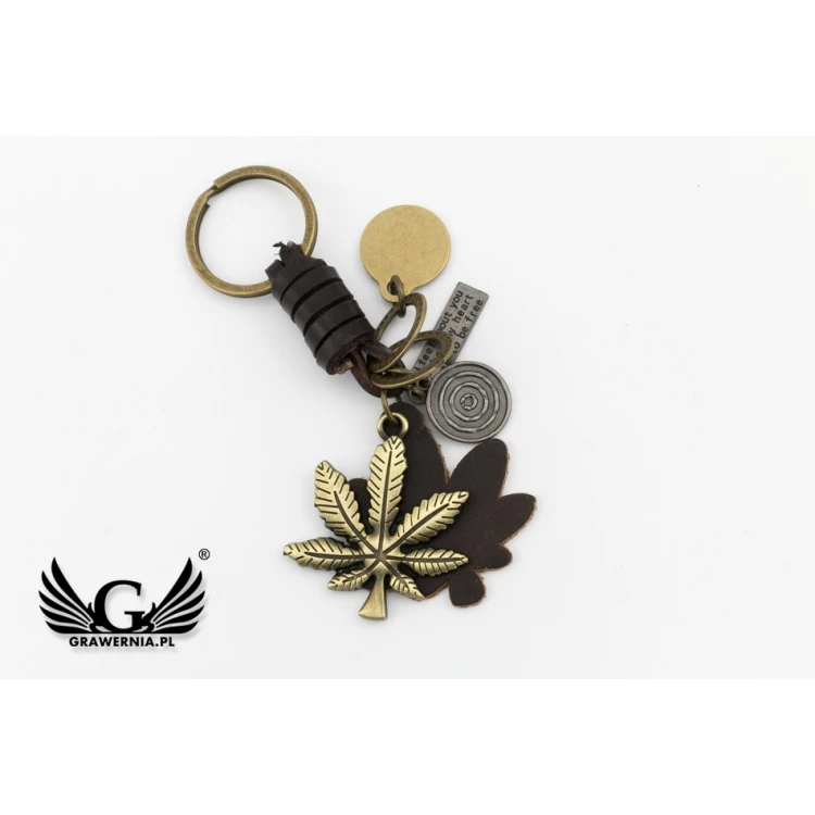 Vintage Leaf Keychain - with Your Engraving - BP109