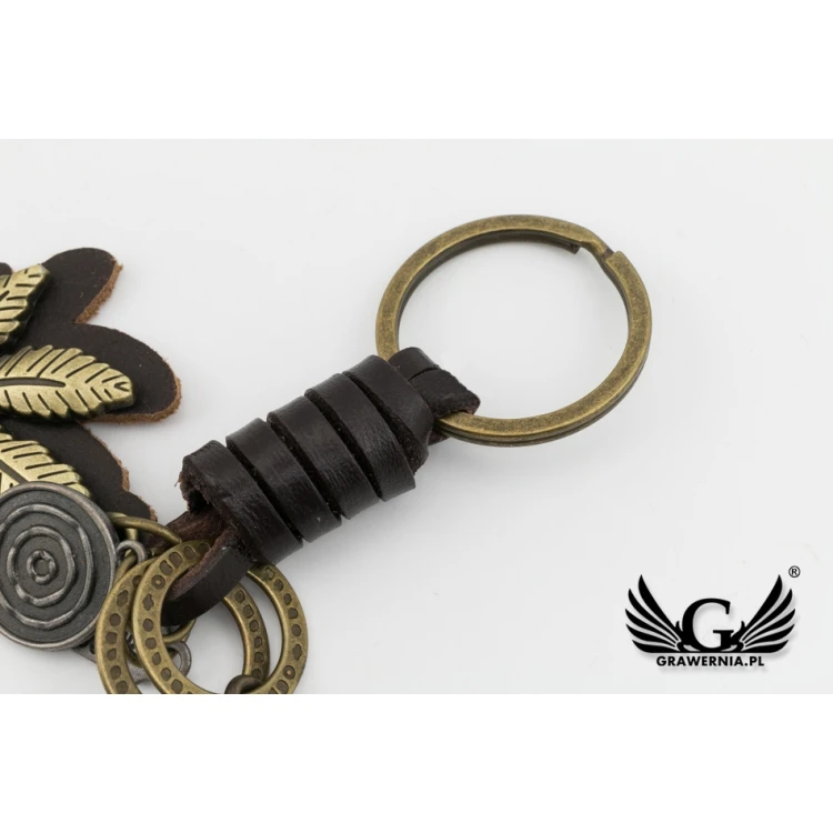 Vintage Leaf Keychain - with Your Engraving - BP109