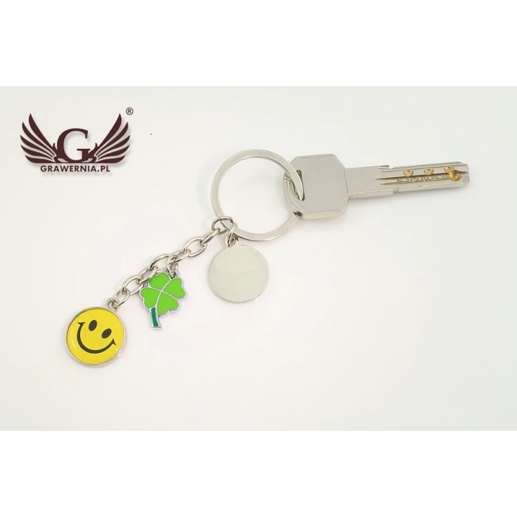 SMILE KEYCHAIN GREEN CLOVER - with your engraving - BP22