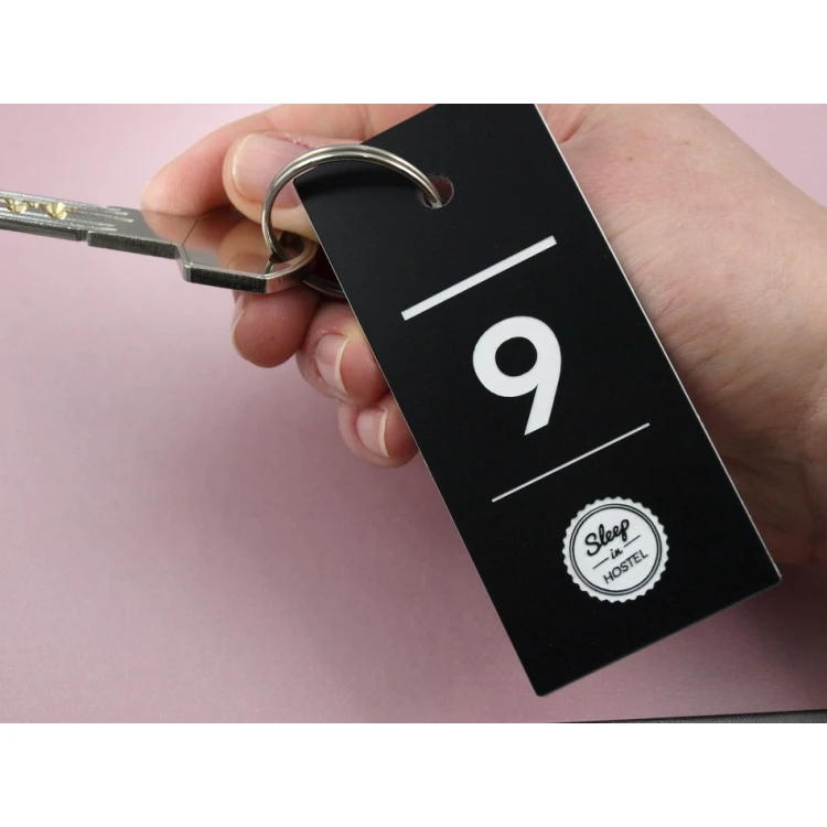 Engraving Laminate Keyring - BLACK & WHITE TOMBREL