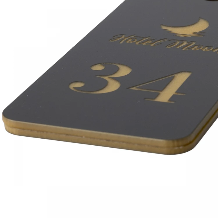 Engraving Laminate Keyring - BLACK & GOLD TOMBREL