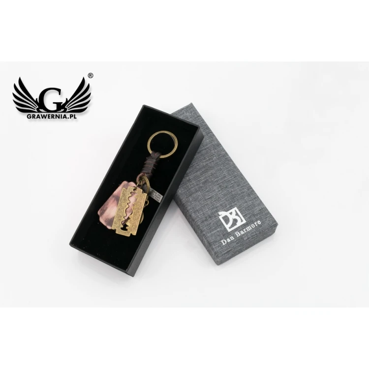 Vintage Razor Keychain - with Your Engraving - BP110