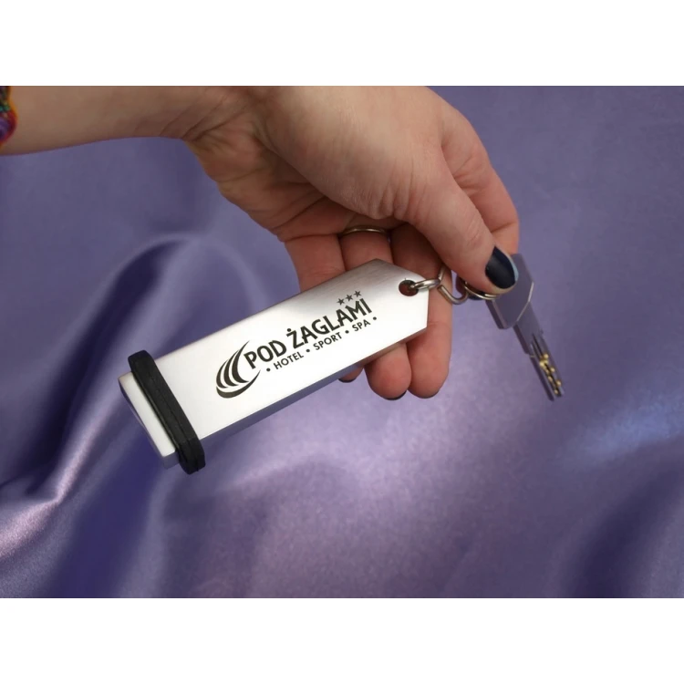 Silver Hotel Keychain - SENATOR