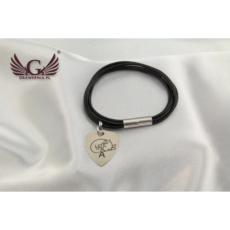 Charms Bracelet with Guitar Pick - Great Gift for Guitarist, Male and Female