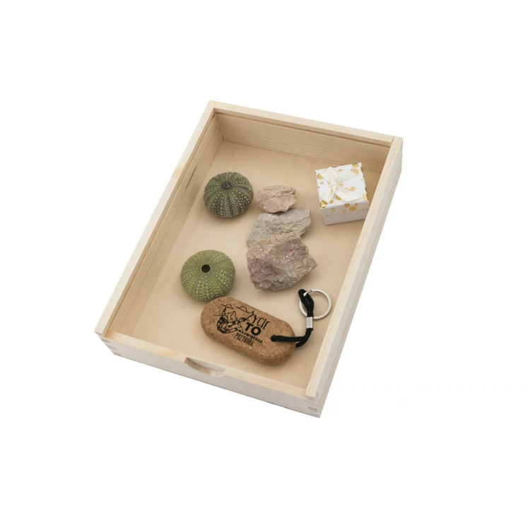 Wooden trinket box with any engraving - KAS014