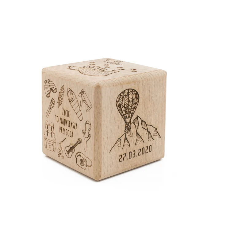 Wooden cube with child's metric in a wooden box with engraving - Baptism gift - KSD001