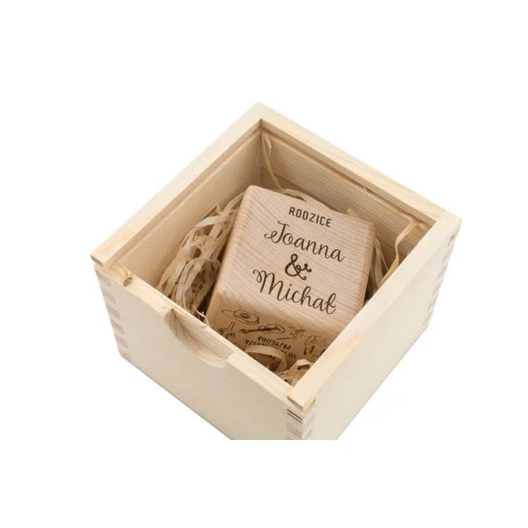 Wooden cube with child's metric in a wooden box with engraving - Baptism gift - KSD001