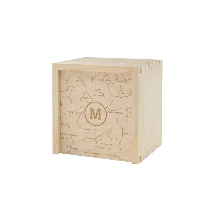 Wooden cube with child's metric in a wooden box with engraving - Baptism gift - KSD001