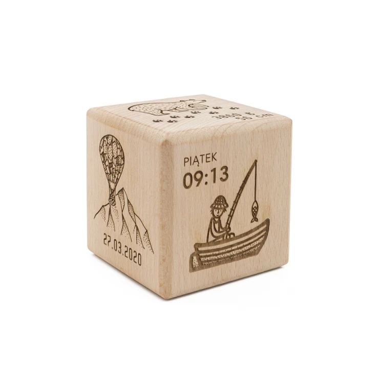 Wooden cube with child's metric in a wooden box with engraving - Baptism gift - KSD001