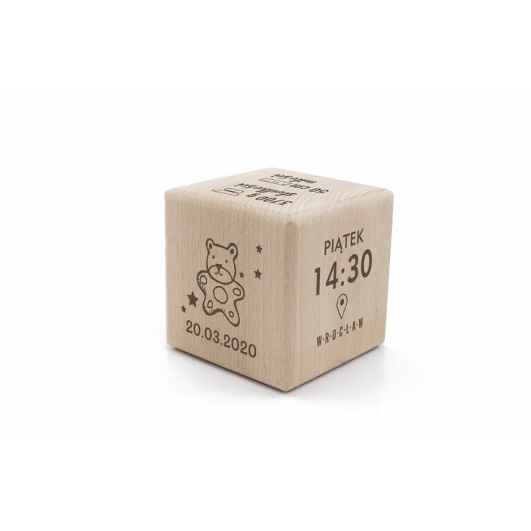 Wooden cube with child's metric in a wooden box with engraving - Baptism gift - KSD004