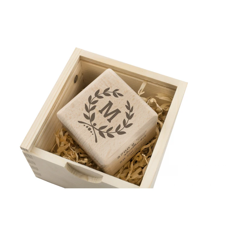 Wooden cube with child's metric in a wooden box with engraving - Baptism gift - KSD004