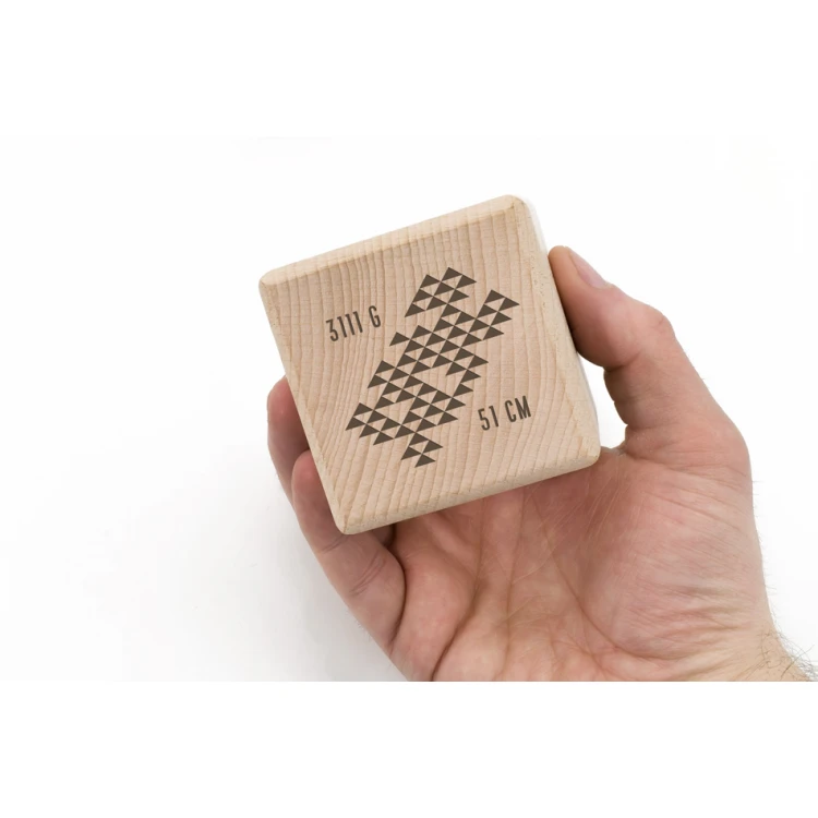Wooden cube with child's metric in a wooden box with engraving - Baptism gift - KSD008