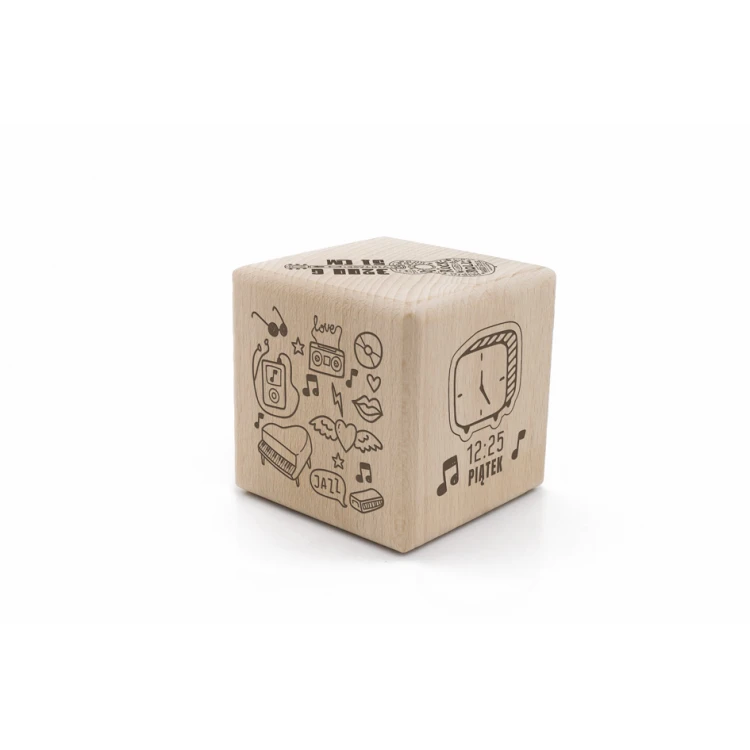 Wooden cube with child's metric in a wooden box with engraving - Baptism gift - KSD009