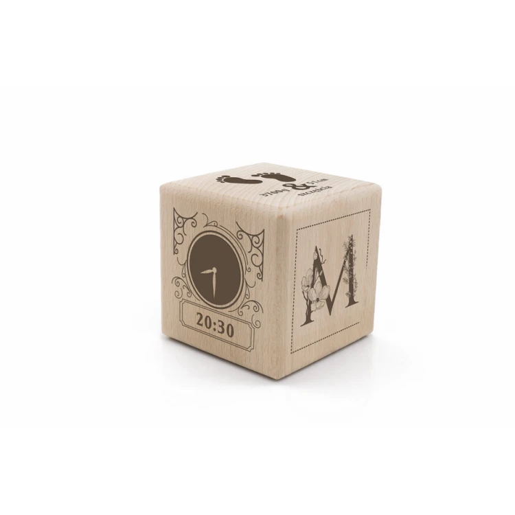 Wooden cube with child's metric in a wooden box with engraving - Baptism gift - KSD010