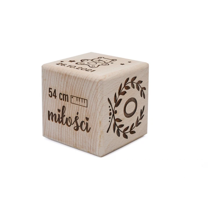 Wooden cube with child's metric in a wooden box with engraving - Baptism gift - KSD004