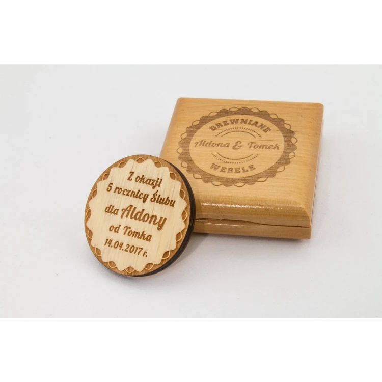 Wooden 5th Wedding Anniversary Coin in a Box - MGR013