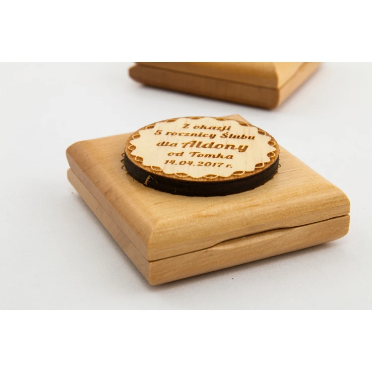Wooden 5th Wedding Anniversary Coin in a Box - MGR013