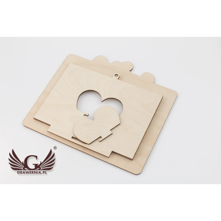 Wooden frame with engraving for a baby picture - RAM003