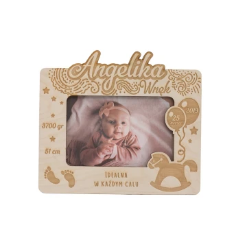 Wooden frame with engraving for a baby picture - RAM002