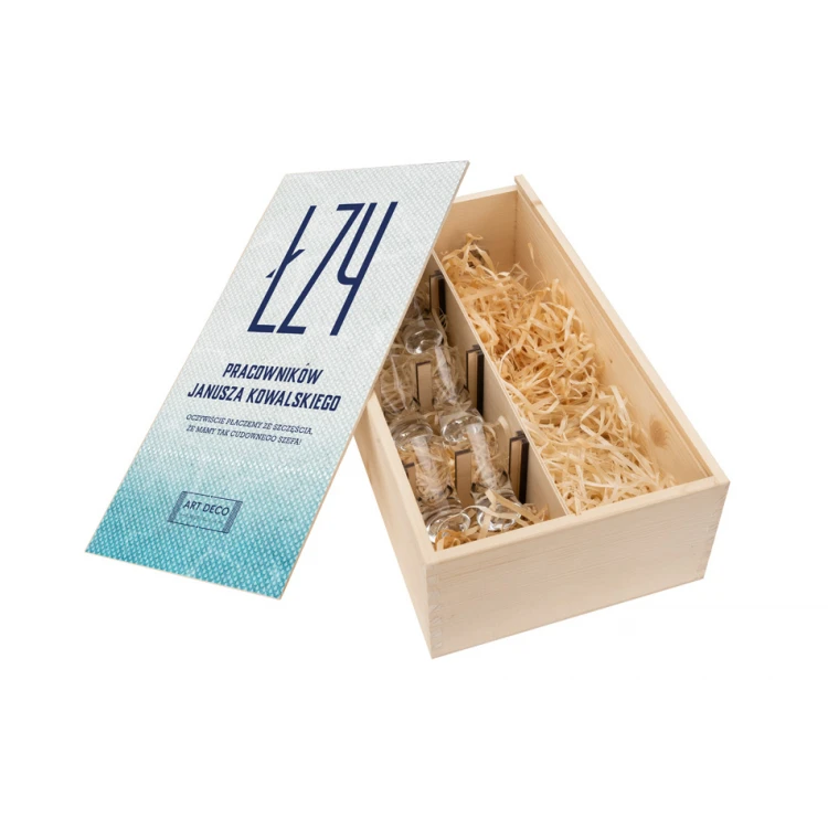Wooden Vodka Box with a Set of 6 Shot Glasses - Gift for Boss - SK070