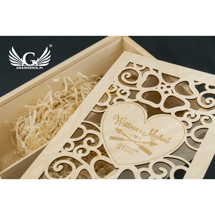 Wooden Box with Glasses for the Newlyweds - SK22