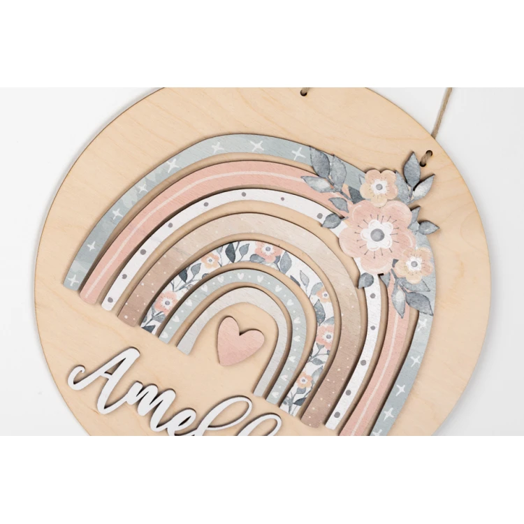 Wooden plaque with child's name - Rainbow 6 - diameter 290mm - NAP043