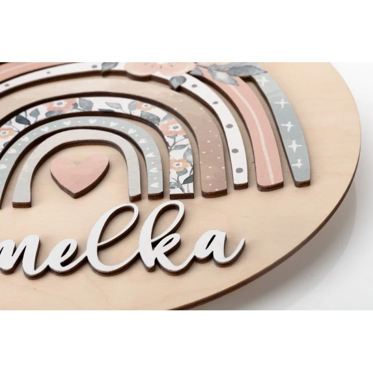 Wooden plaque with child's name - Rainbow 6 - diameter 290mm - NAP043