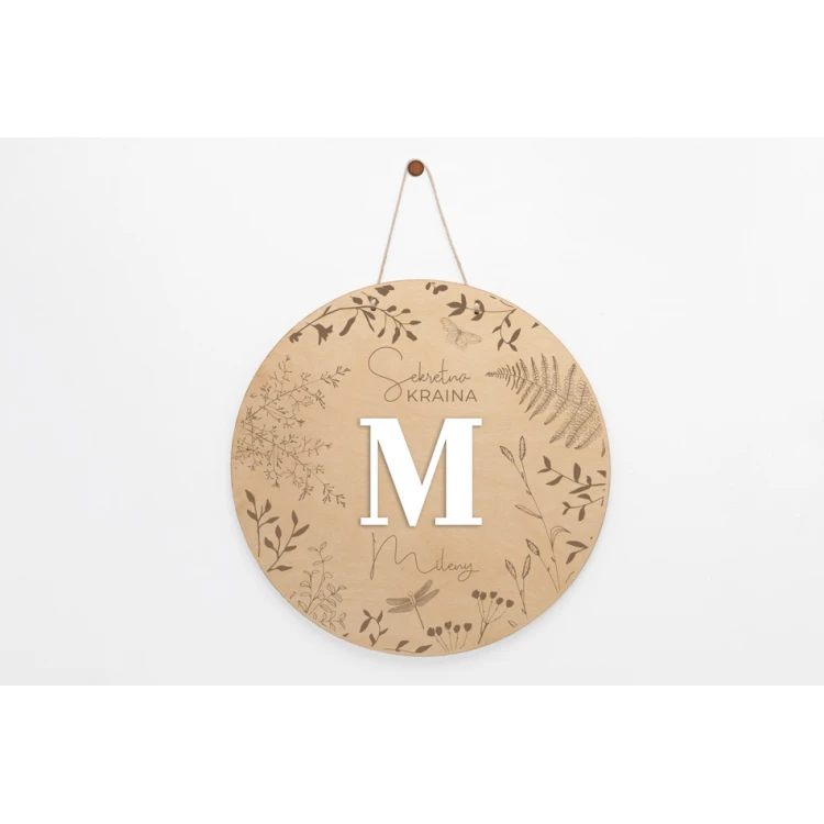 Wooden plaque with child's name - Secret Land - diameter 290mm - NAP064