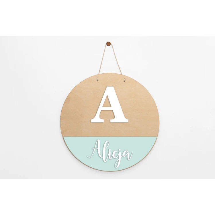Wooden plaque with child's name - diameter 290mm - NAP065