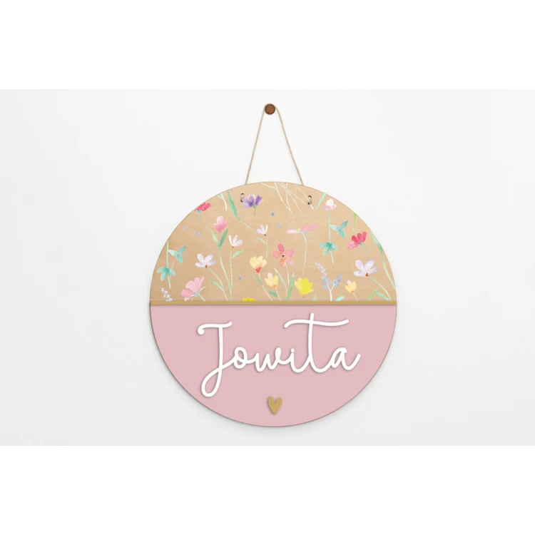Wooden plaque with child's name - diameter 290mm - NAP066