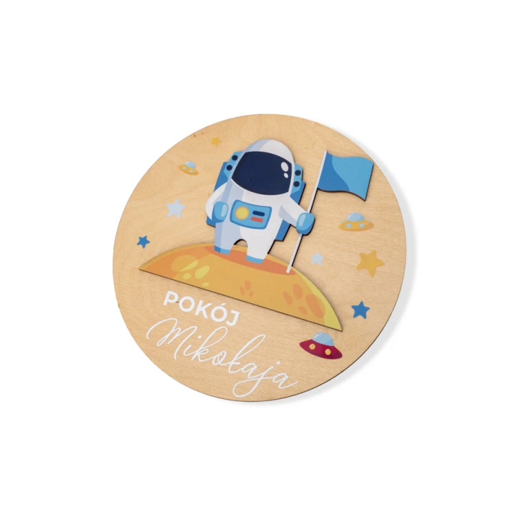 Wooden Plaque with Child's Name - Astronaut - Diameter 290mm - NAP036