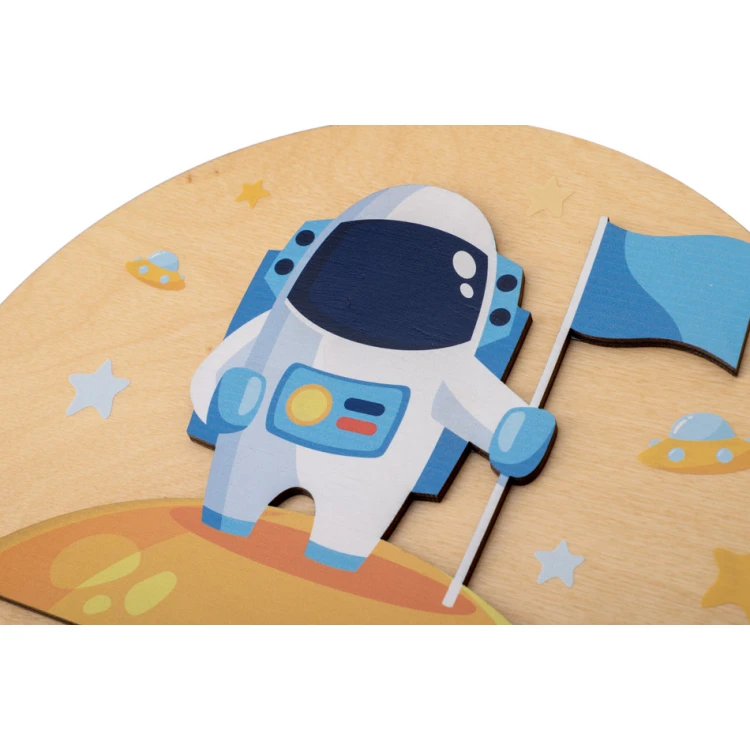 Wooden Plaque with Child's Name - Astronaut - Diameter 290mm - NAP036