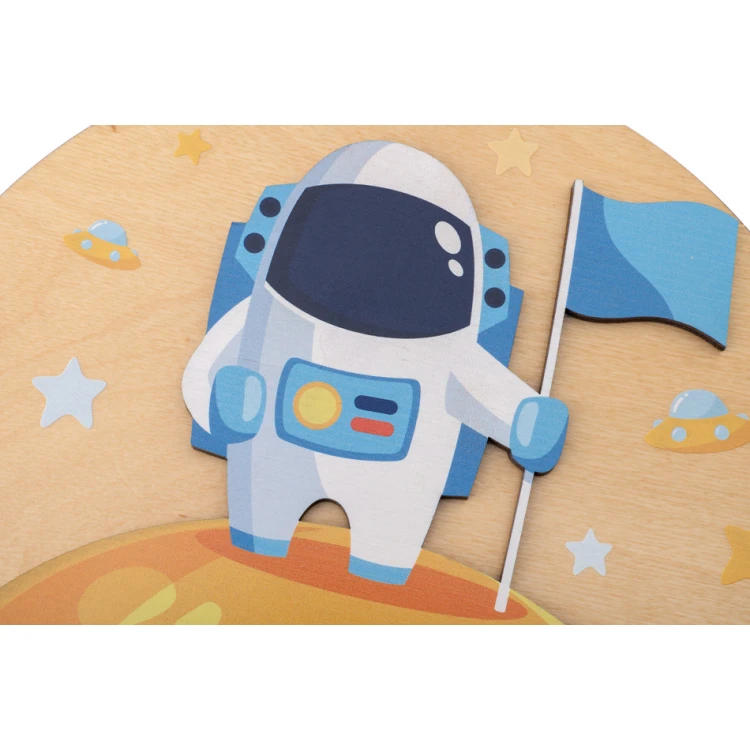 Wooden Plaque with Child's Name - Astronaut - Diameter 290mm - NAP036
