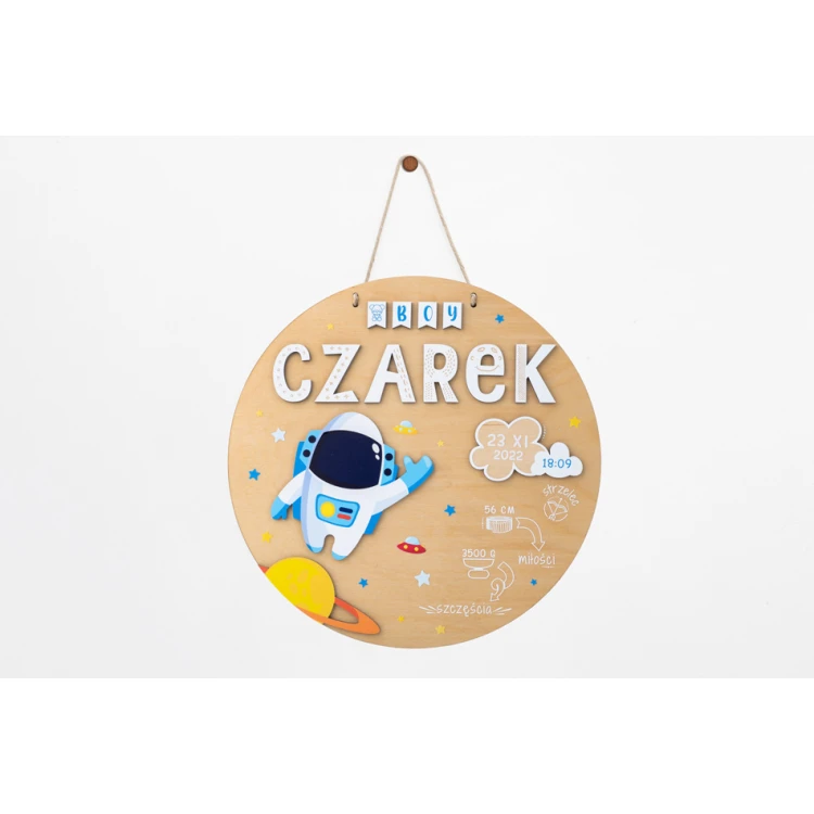 Wooden plaque with child's name and birth record - Astronaut - diameter 290mm - NAP073